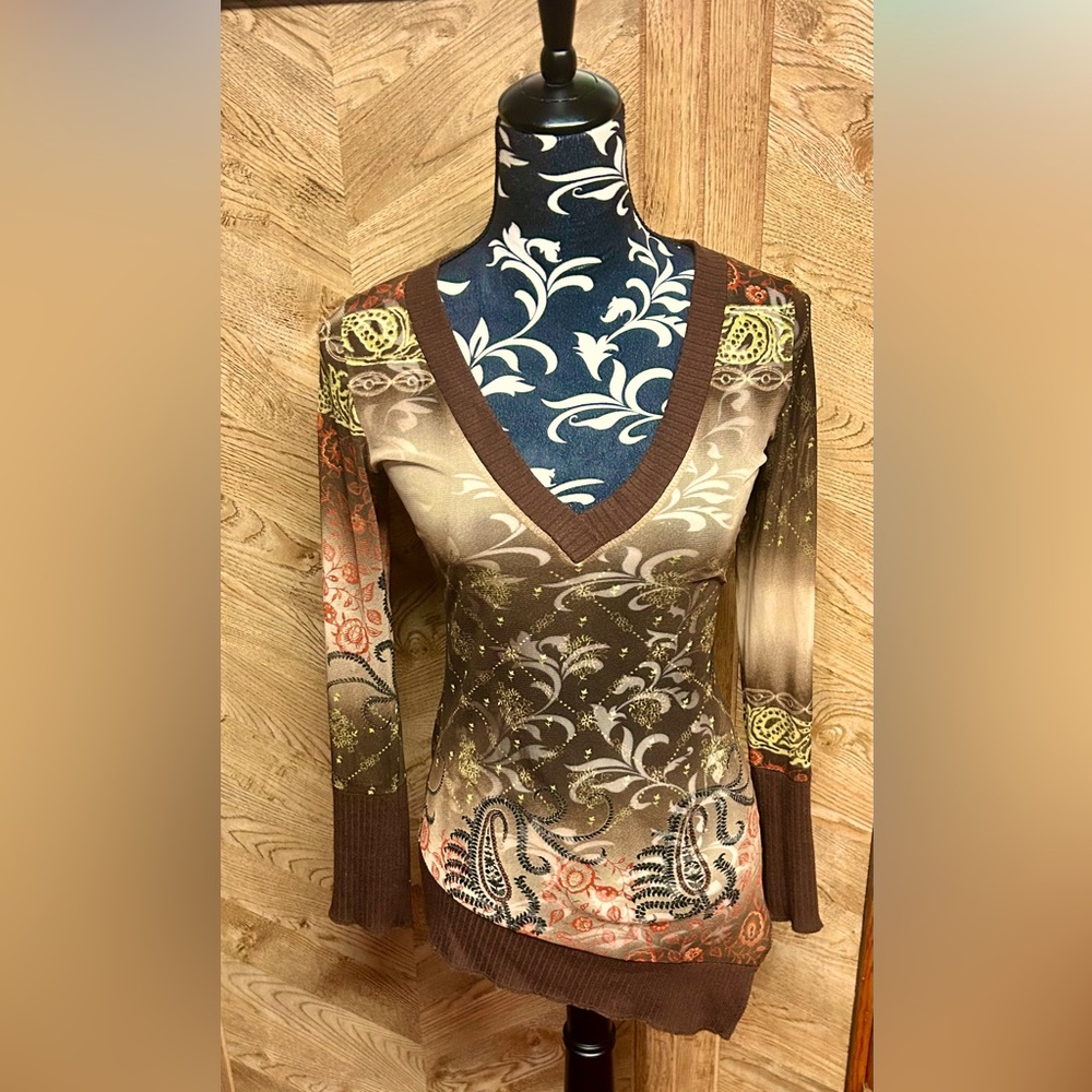 Sheer V-neck Asymmetrical Blouse 👚